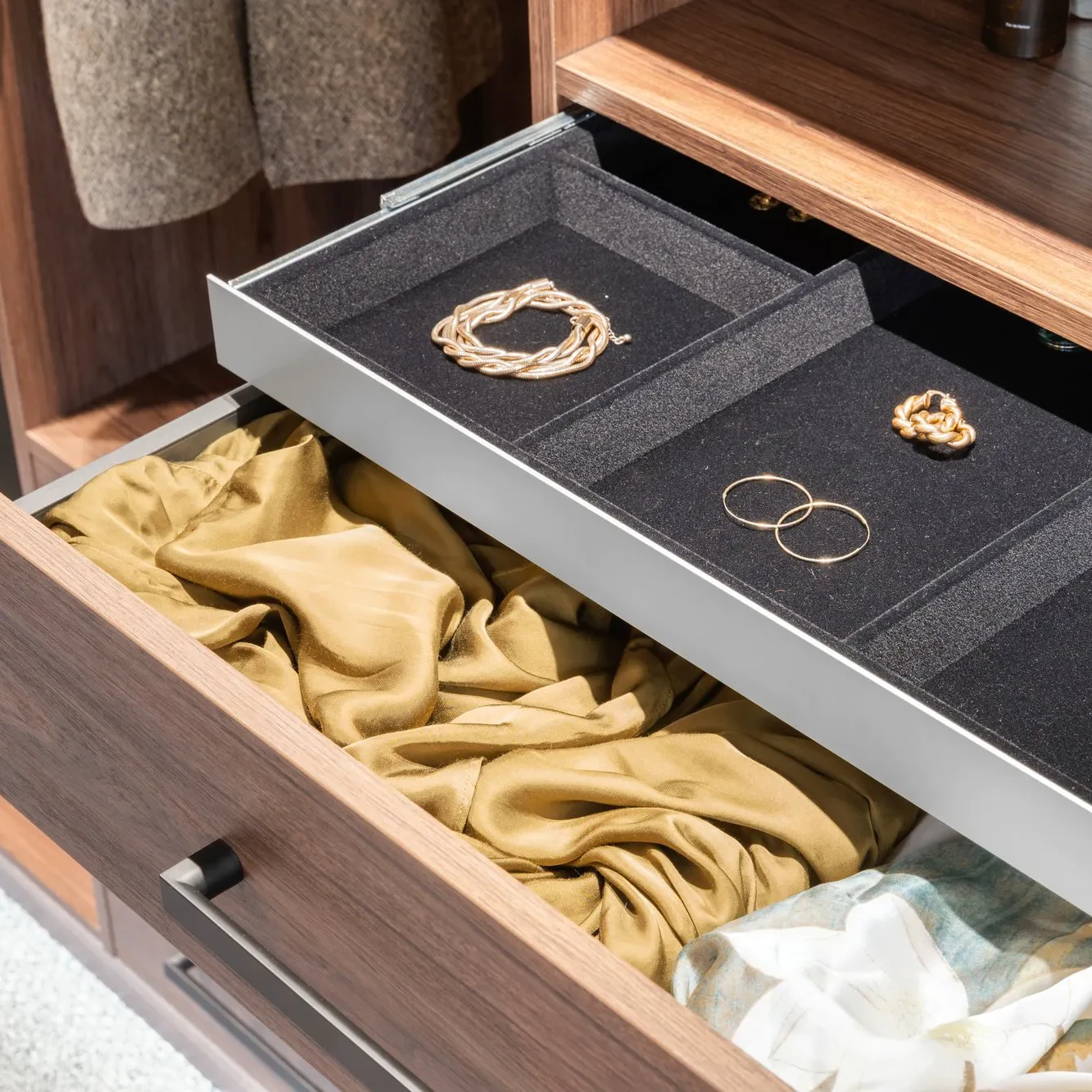 Jewellery drawer accessories
