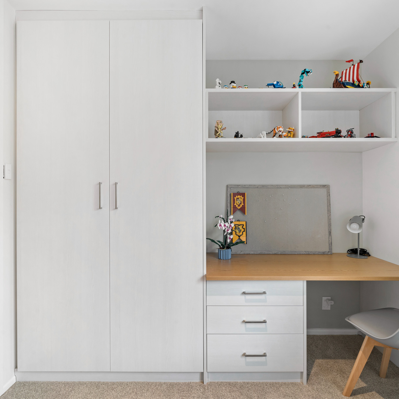 Viva freestanding wardrobe with desk